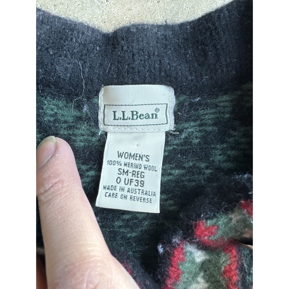 L.L. Bean Women's Green Geometric Cottage Preppy Merino Wool Cardigan Sweater S - Picture 6 of 8